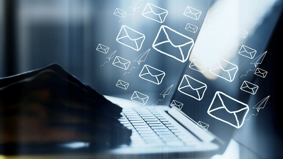 Jak poznat e-mailový podvod? Napoví špatná čeština i naléhavost sdělení